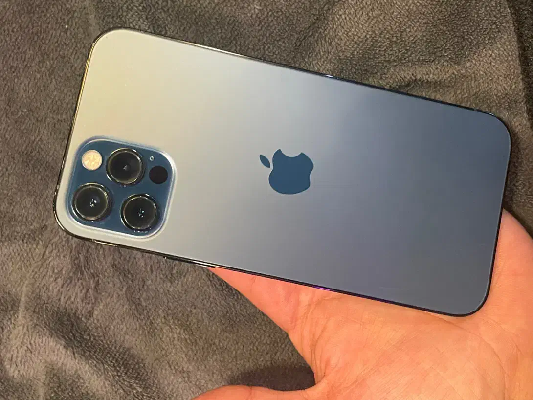 iPhone 12 Pro|موبایل|تهران, نیروی هوایی (پیروزی)|دیوار