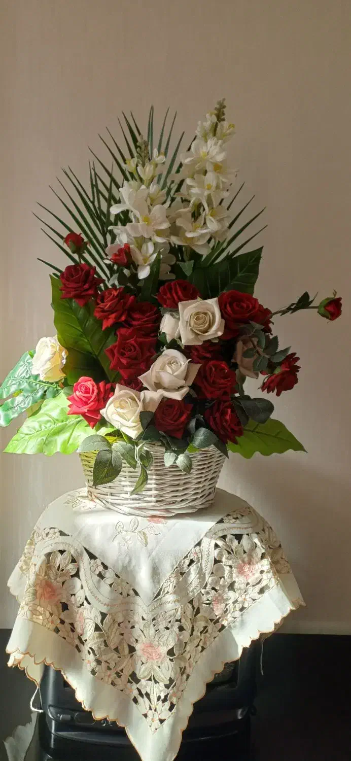 باسلم سبدگل بسیارزیباوپرکار|گل مصنوعی|زنجان, |دیوار