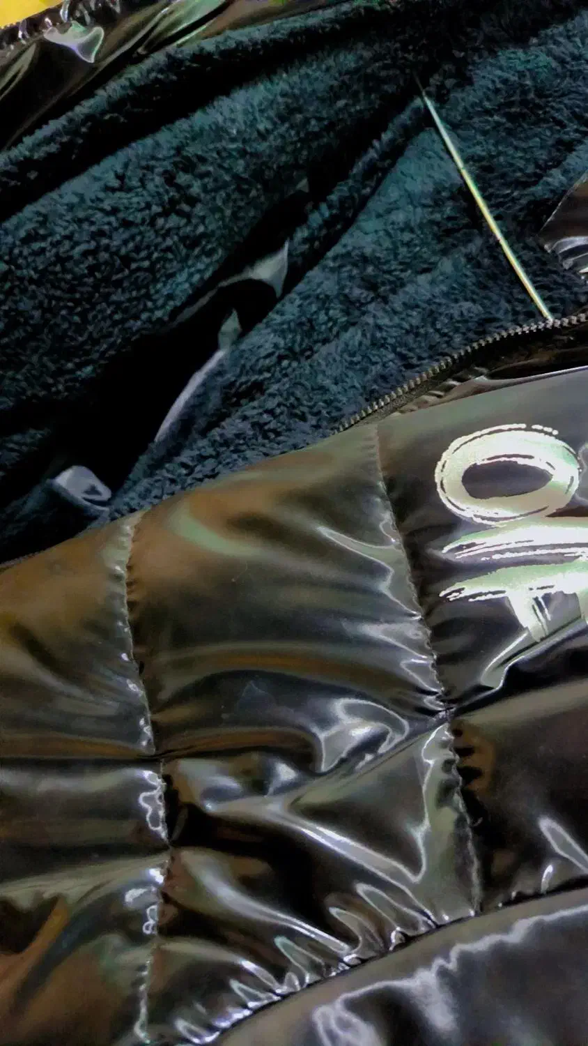 کاپشن براق مشکی|لباس|سراوان, |دیوار