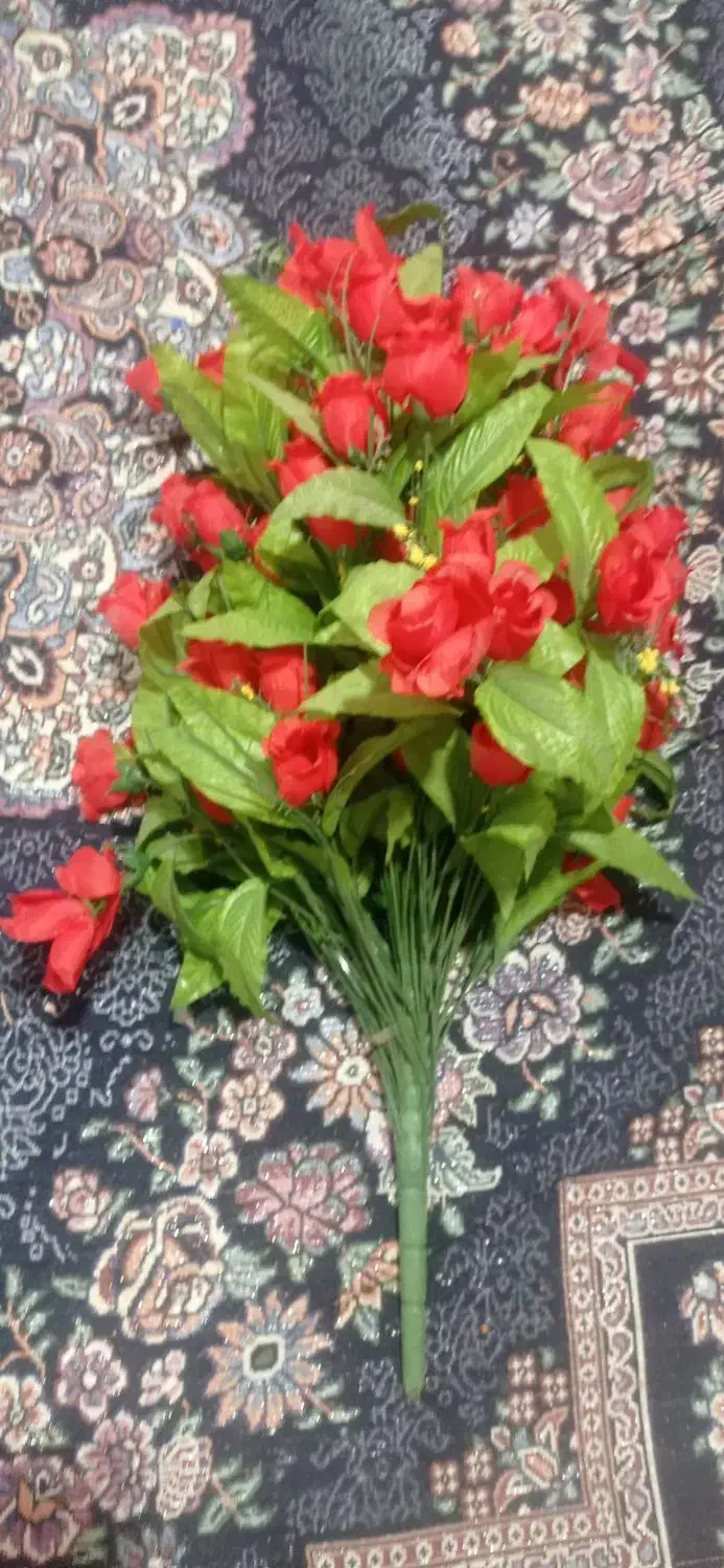 دسته گل مجلسی پارچه ای|گل مصنوعی|شیراز, سعدیه شمالی|دیوار