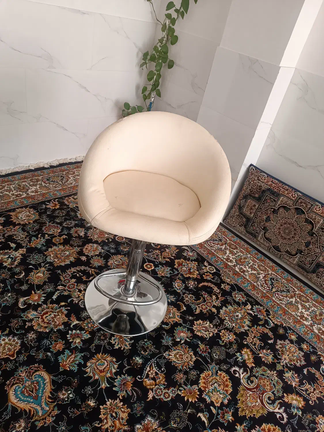 فروش صندلی جک دار|صندلی و نیمکت|کاشمر, |دیوار