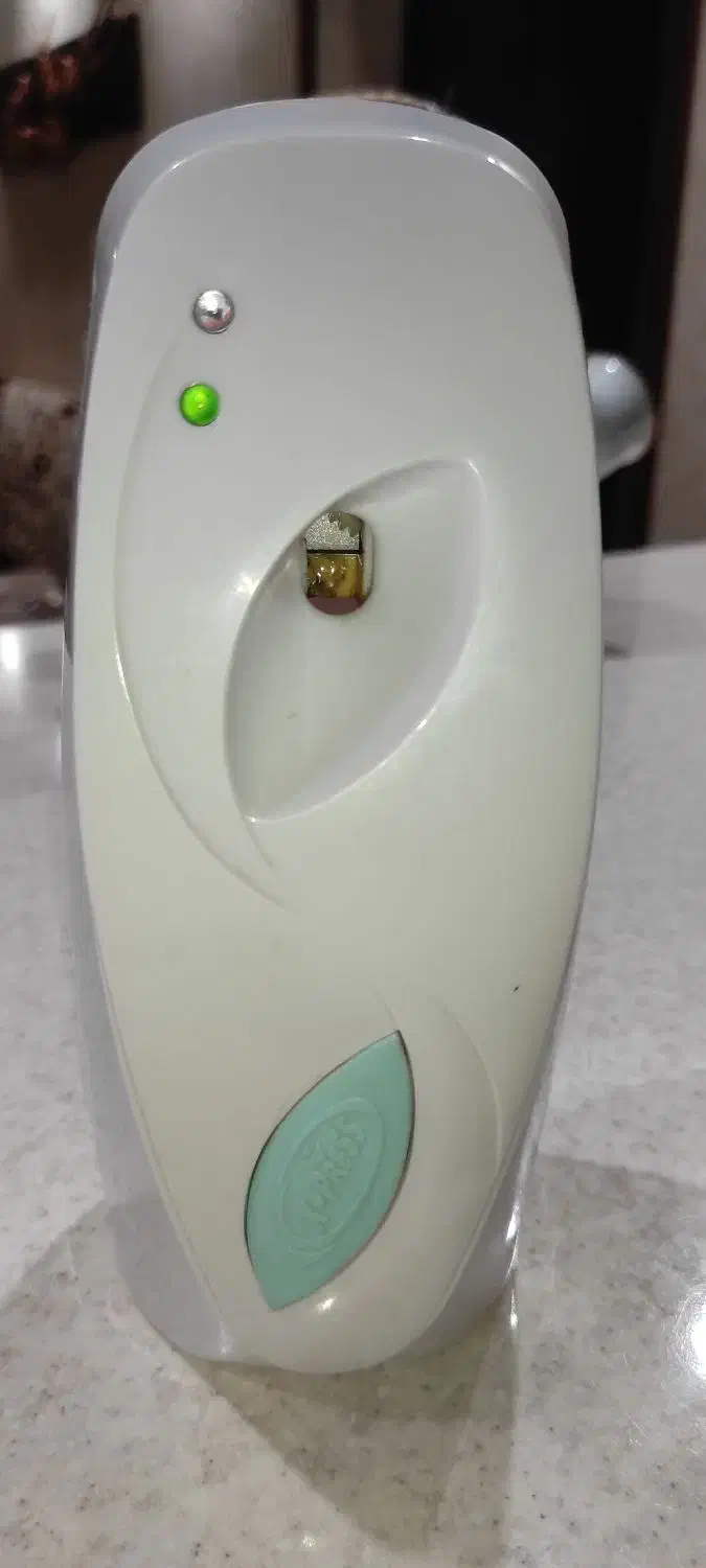 دستگاه خوشبو کننده هوا|لوازم سرویس بهداشتی|شیراز, معالی‌آباد|دیوار