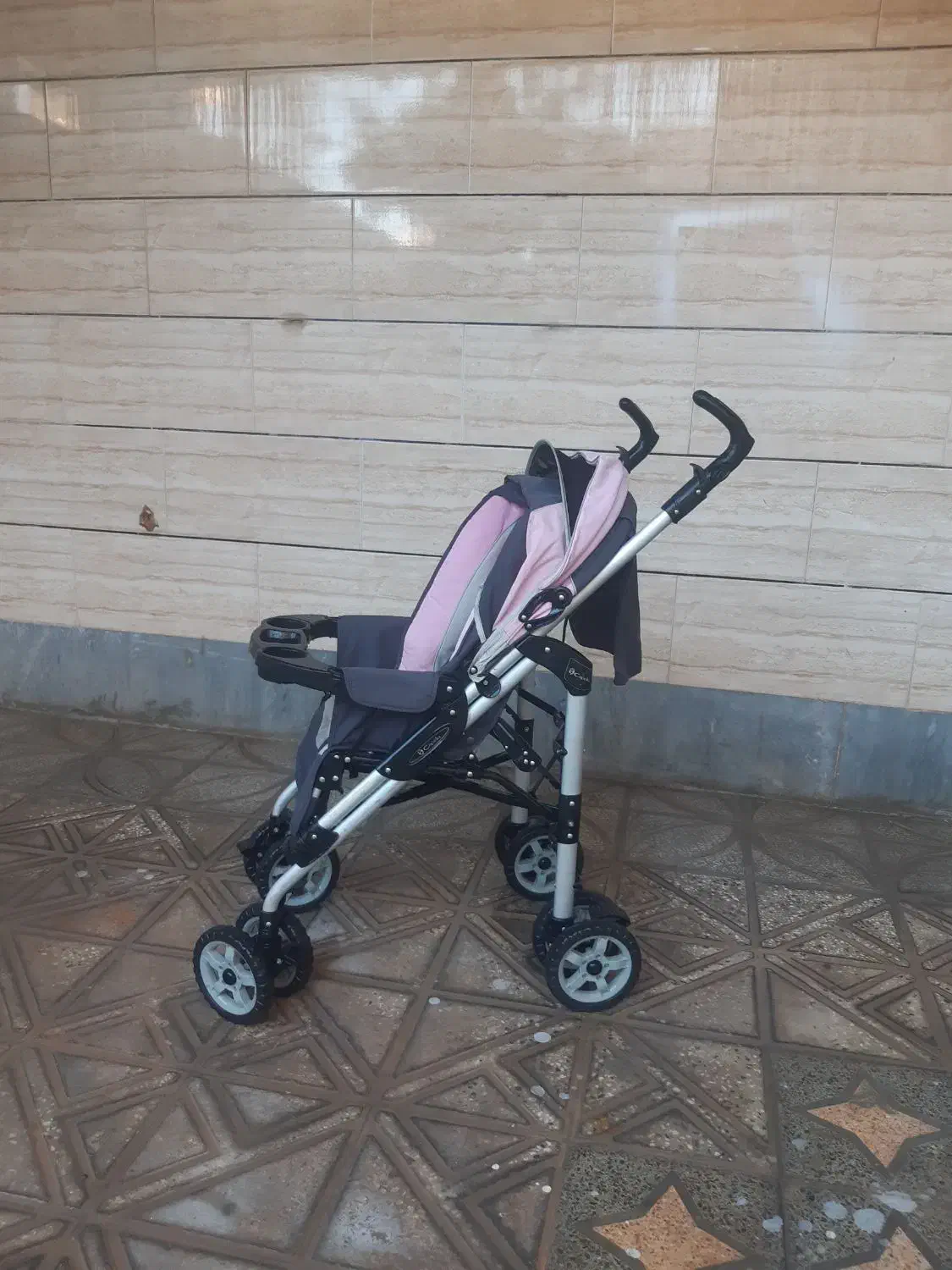 کالسکه بچه|کالسکه و لوازم جانبی|دره شهر, |دیوار