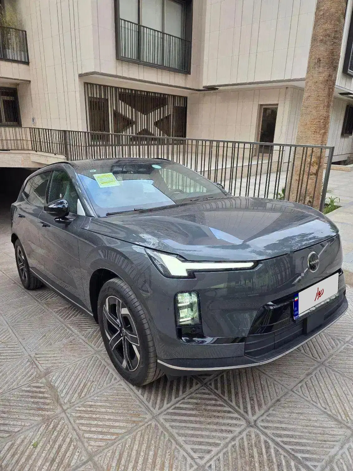 ولوو xc70 2026 با پلاک و سند مدارک|خودرو سواری و وانت|شیراز, ارم|دیوار