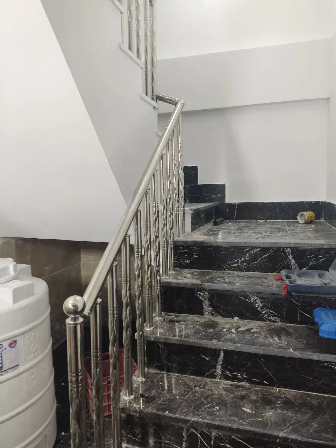 نصب و اجرای نرده استیل|خدمات پیشه و مهارت|نسیمشهر, |دیوار