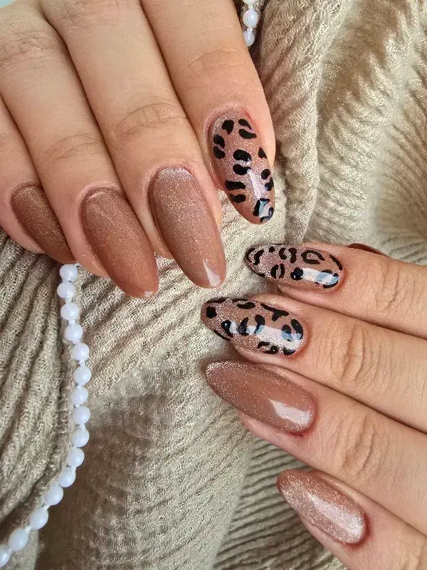 خدمات حرفه ای زیبایی ناخن با تخفیف به مدت محدود|خدمات آرایشگری و زیبایی|شاهینشهر, نظامی|دیوار