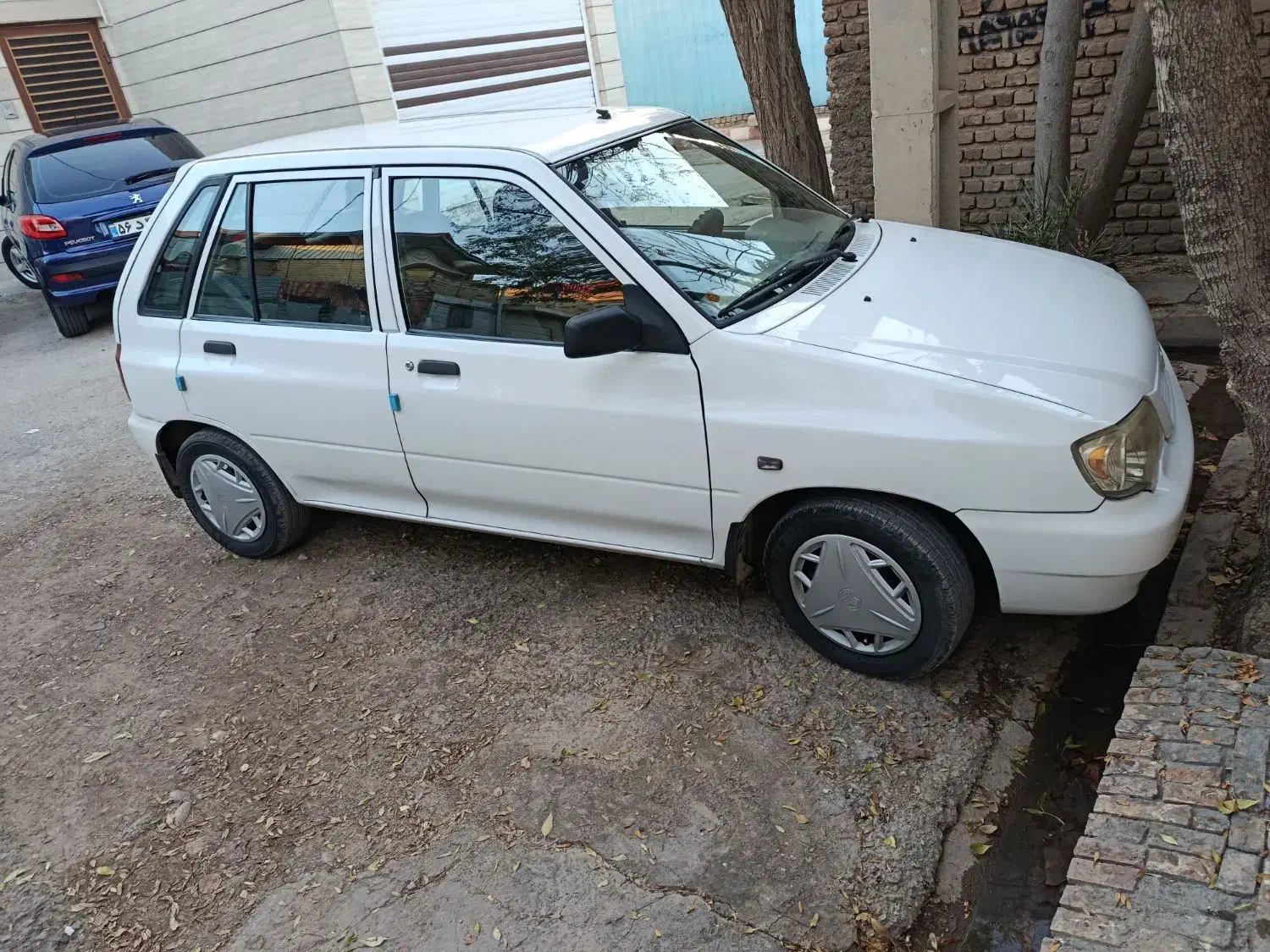 پراید ۱۱۱ مدل ۹۸  کم‌کار کاملاً سالم و بدون رنگ|خودرو سواری و وانت|خرم‌آباد, |دیوار