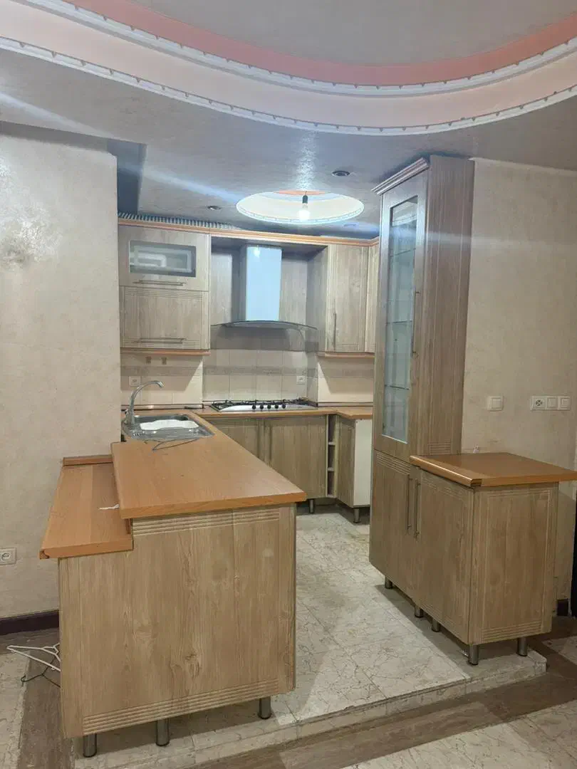 کابینت دست دوم با هود وگاز وسینک|مصالح و تجهیزات ساختمان|تهران, سردارجنگل|دیوار