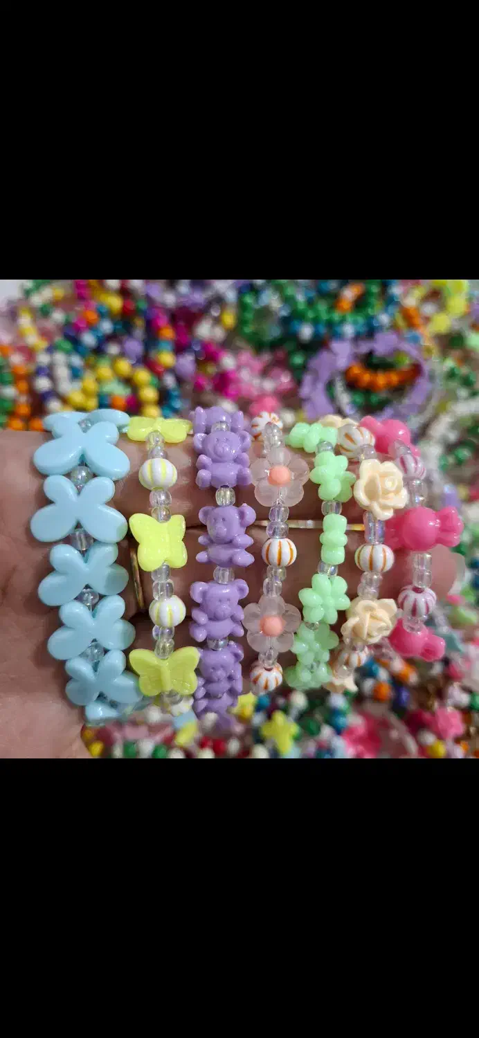 دستبند رنگی پاستیلی دخترانه مناسب هدیه دانش آموز|بدلیجات|تهران, ارامنه|دیوار