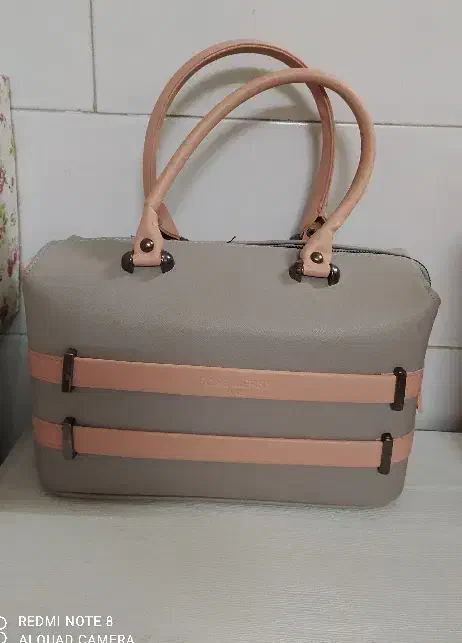 کیف مجلسی|کیف، کفش، کمربند|قم, نیروگاه|دیوار