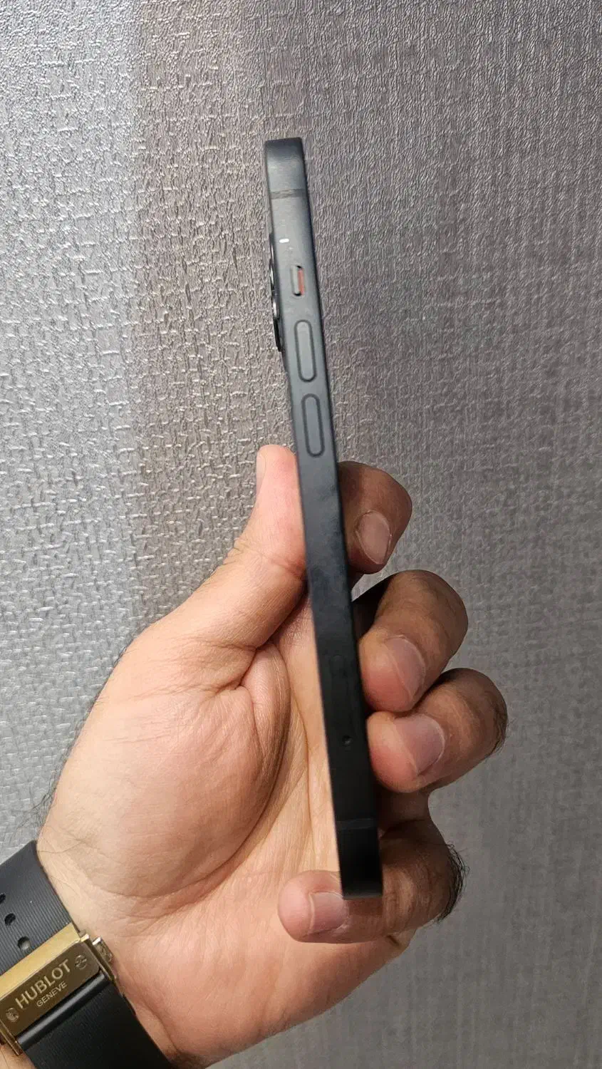 آیفون ۱۳ معمولی ۱۲۸ گیگ|موبایل|یزد, |دیوار