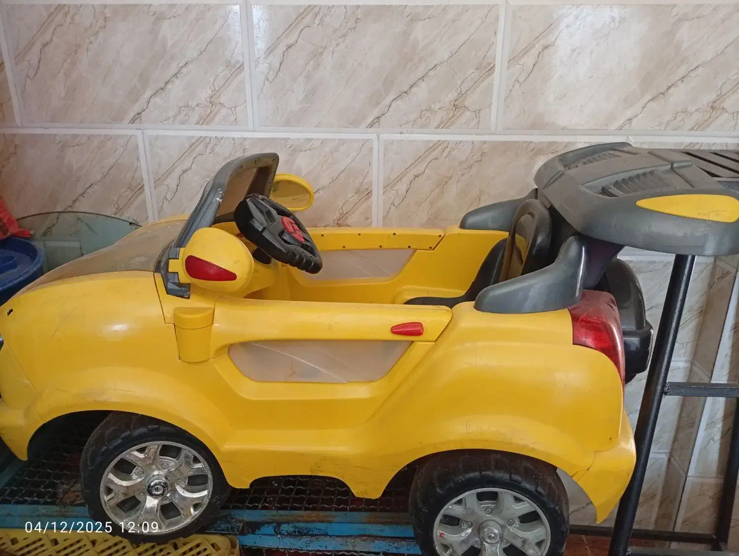 نونو|کیف، کفش، کمربند|گیان, |دیوار