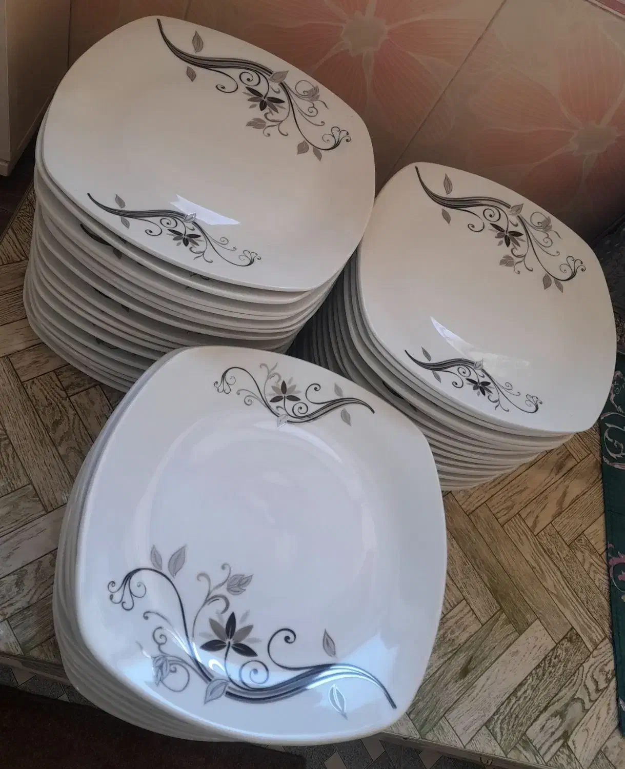 ۸ دست بشقاب چینی پلوخوری|ظروف سرو و پذیرایی|اردبیل, |دیوار