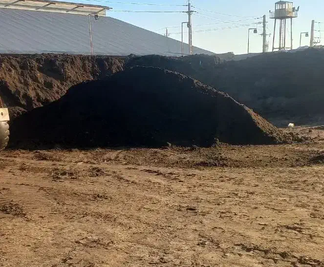 فروش کود گاوی و خاک باغی مرغوب درجه ۱|خدمات باغبانی و درختکاری|دماوند, دماوند|دیوار