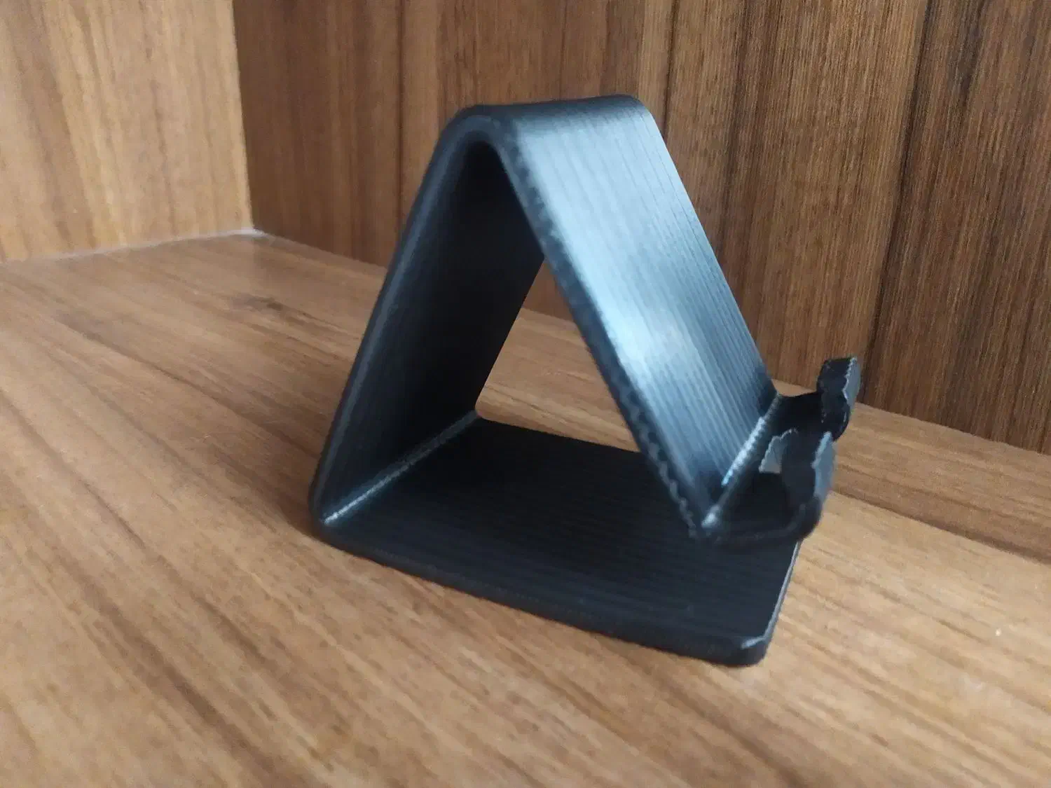 نگهدارنده موبایل برند Meta3D|لوازم جانبی موبایل و تبلت|قم, انسجام|دیوار