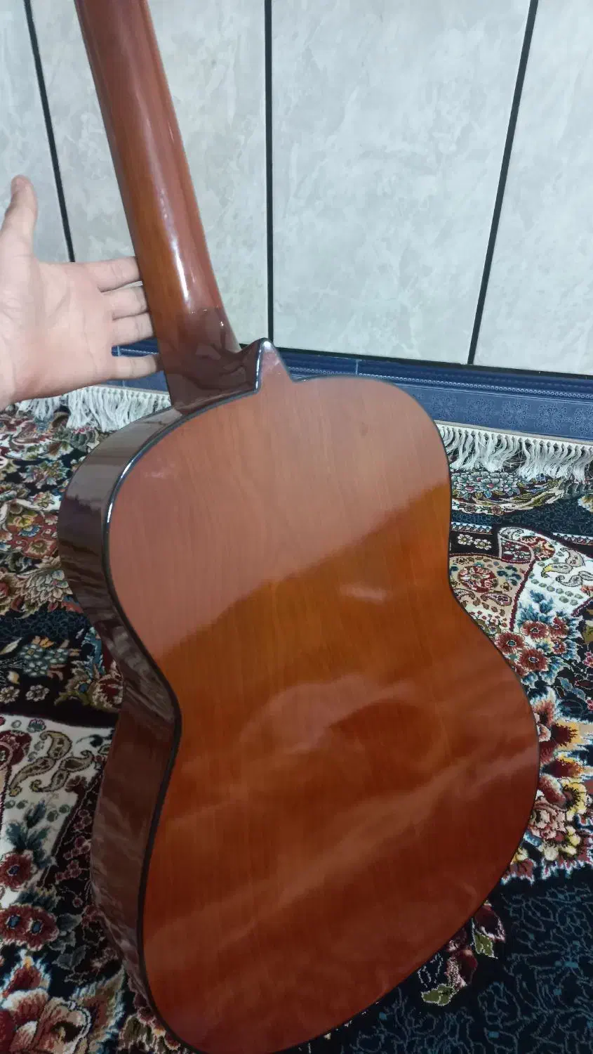 گیتار|گیتار، بیس، امپلیفایر|دهدشت, |دیوار