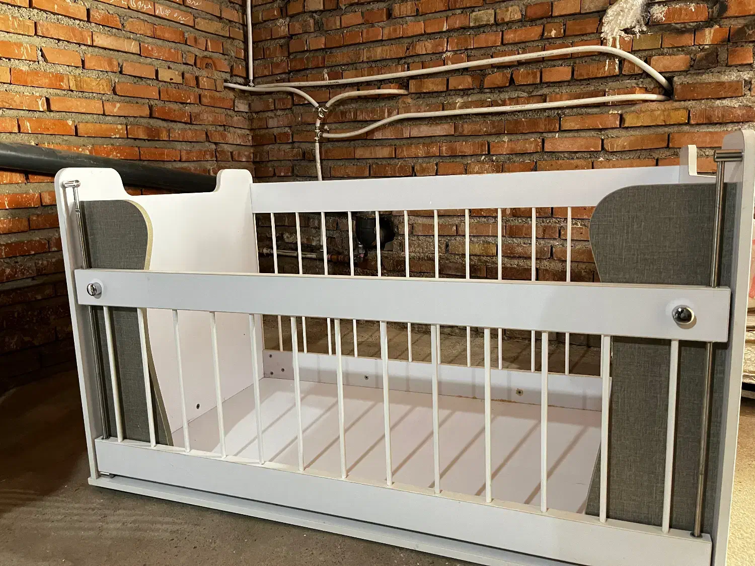 تخت کودک مناسب تا ۸ سال|تخت و صندلی بچه|قائمشهر, |دیوار