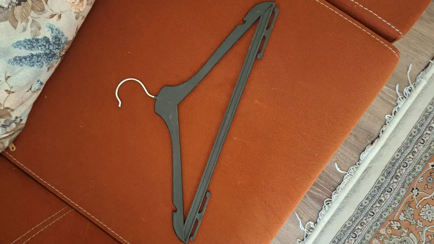 چوب لباسی|بندرخت و رخت‌آویز|قشم, |دیوار