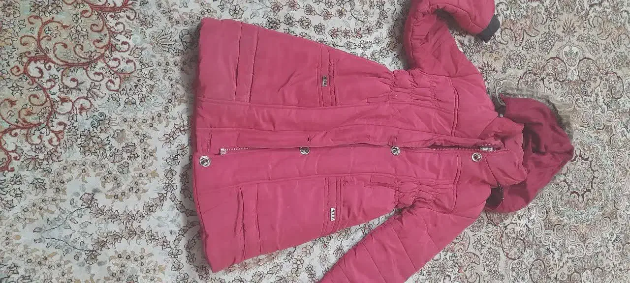 کاپشن|لباس|محلات, |دیوار