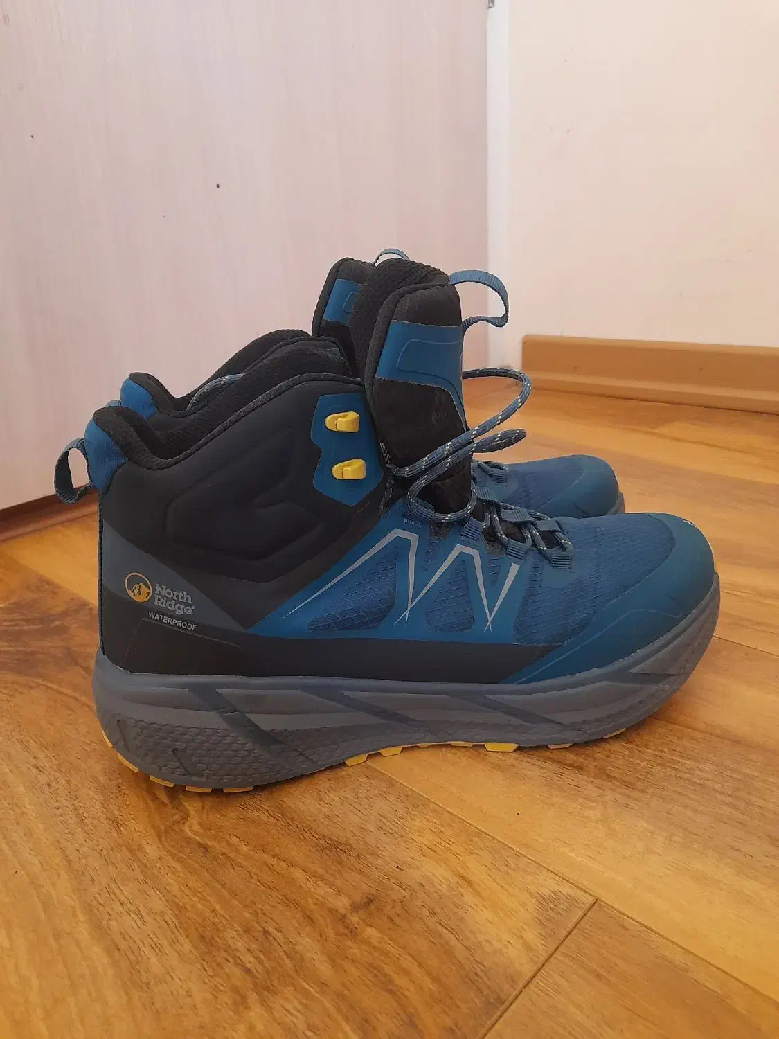 پوتین خارجی ۴۳|کوهنوردی و کمپینگ|تهران, تجریش|دیوار