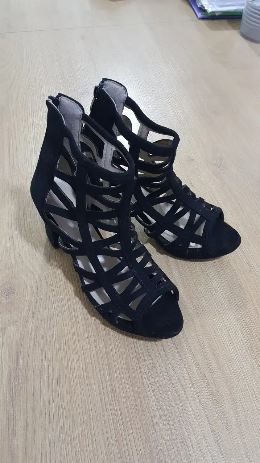 کفش مجلسی|کیف، کفش، کمربند|بوشهر, |دیوار