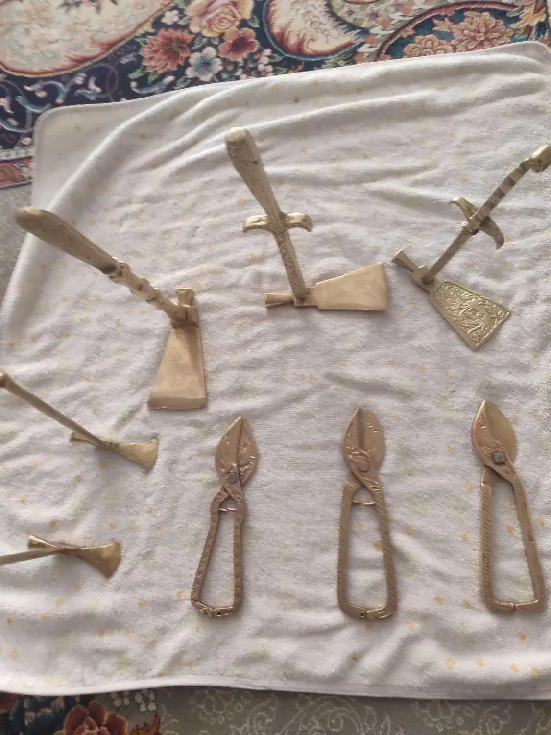 قندشکن قدیمی برنجی بافیچی قند قدیمی کلکسیونی .|صنایع دستی و سایر لوازم تزئینی|خمینیشهر, |دیوار