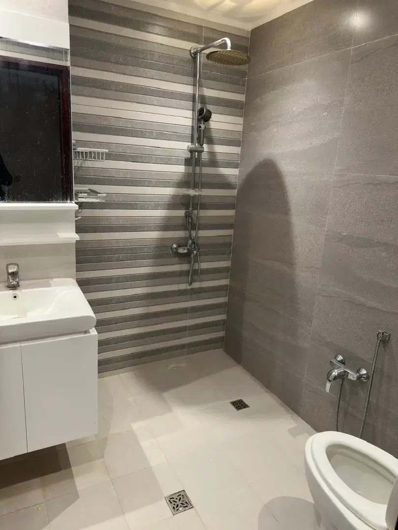 برج باغ ۱۸۰ متری ۳ خواب