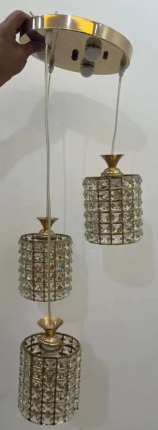 لوستر ۳ شاخه|لوستر و چراغ آویز|اسلام‌شهر, شهرک انبیا|دیوار