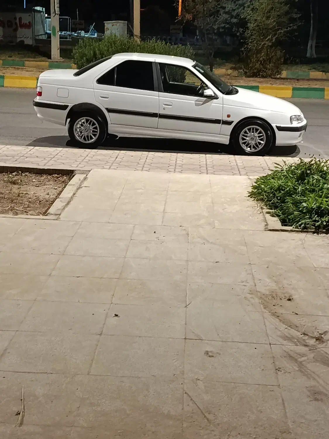 پژو پارس|خودرو سواری و وانت|دره شهر, |دیوار