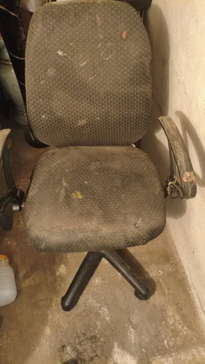 دو عدد صندلی|صندلی و نیمکت|کرج, کوی کارمندان شمالی|دیوار