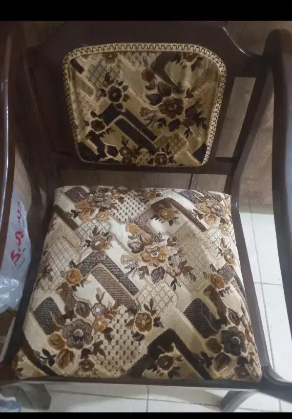 مبل سلطنتی چوبی|مبلمان خانگی و میز عسلی|فولادشهر, مسکن مهر فولادشهر|دیوار