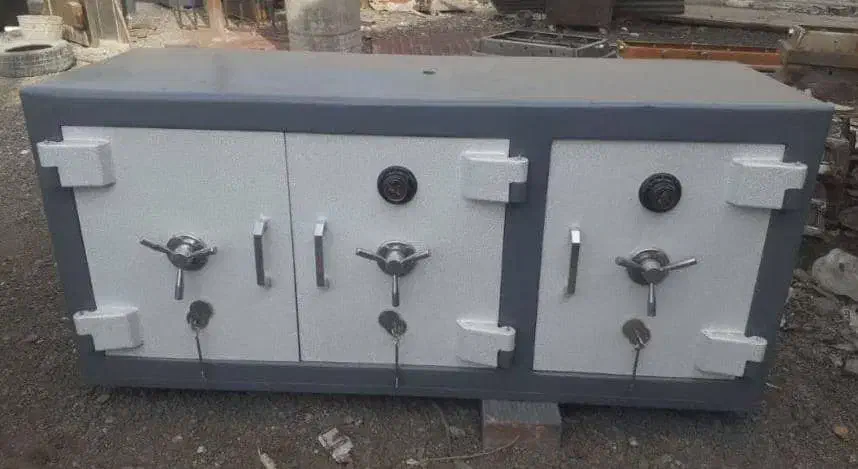 ساخت انواع گاوصندوق اسانسوری طلافروشی|ابزارآلات|ایلام, |دیوار