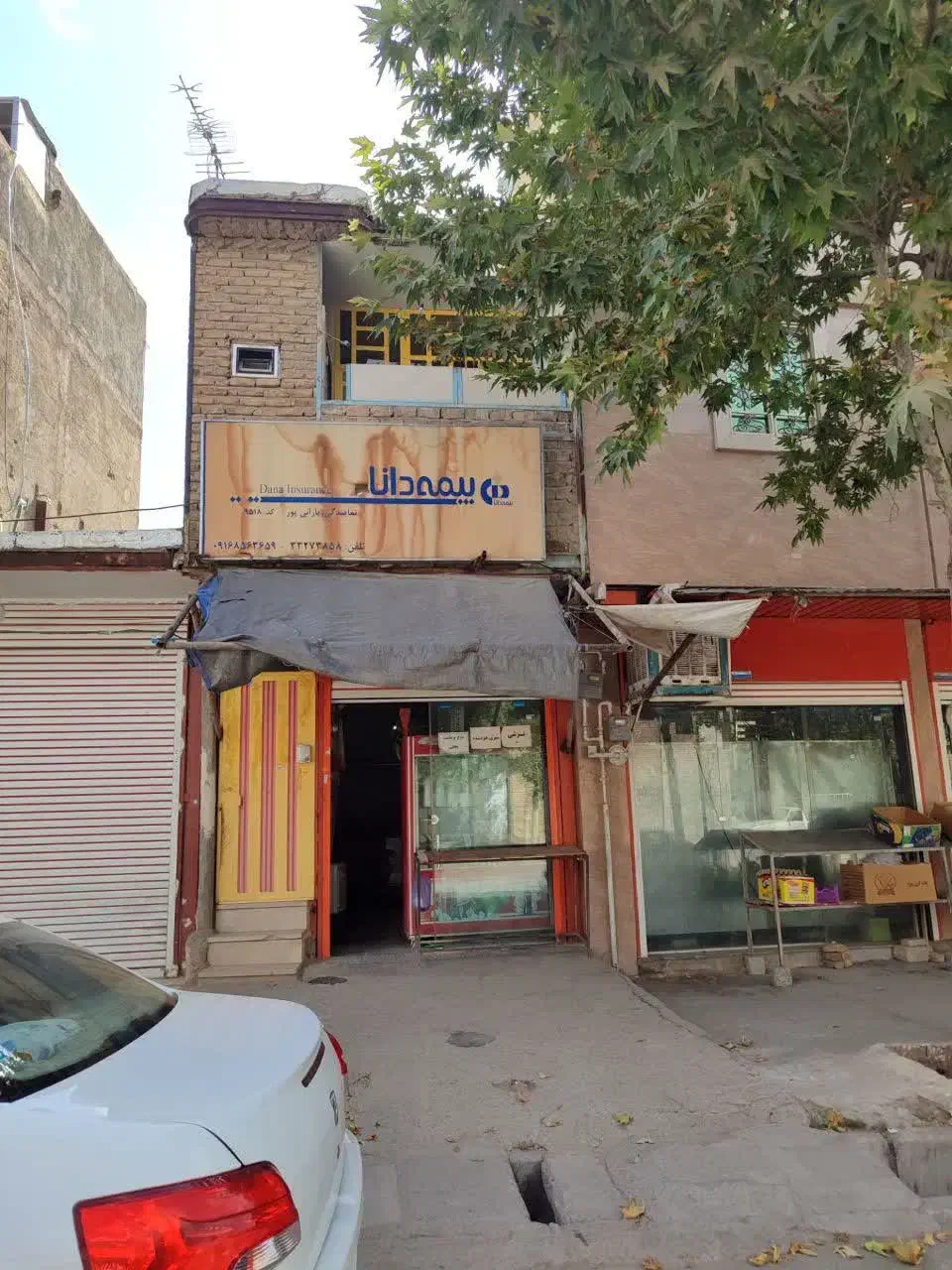 مغازه تجاری مسکونی بین آفتاب دو و سه|فروش مغازه و غرفه|خرمآباد, |دیوار