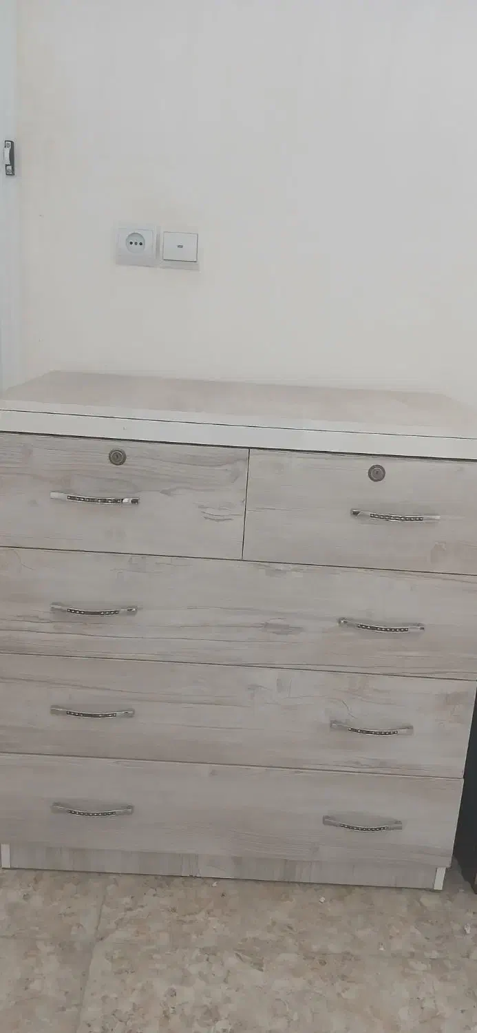 دراور ۴ کشو|جاکفشی، کمد، دراور|رباط‌کریم, رباط‌کریم|دیوار