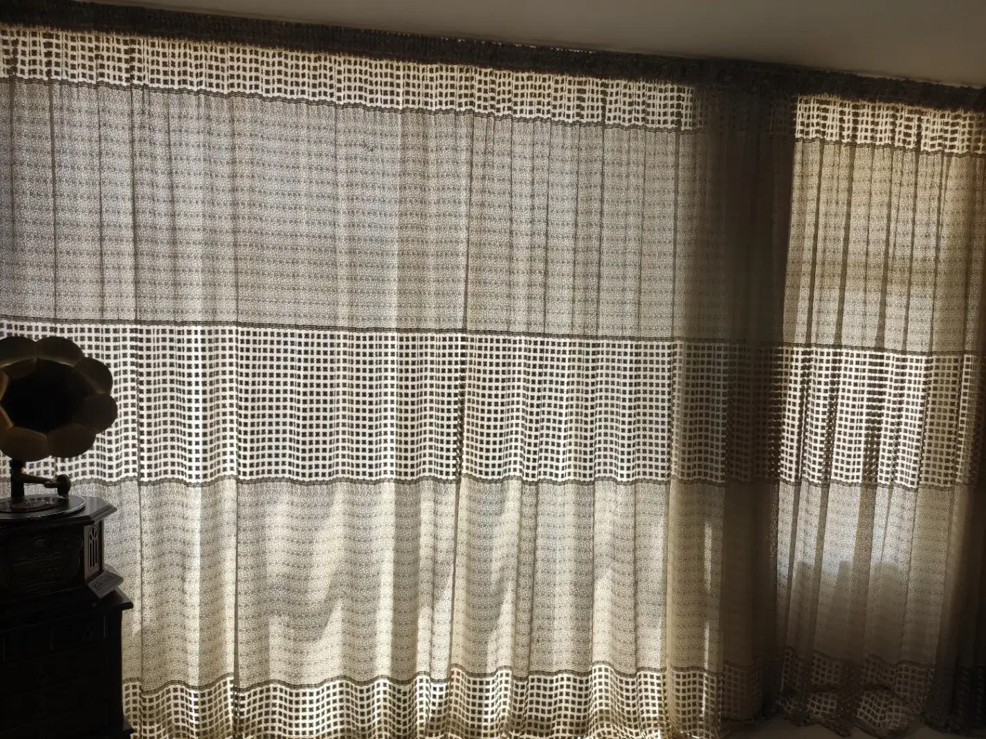 پرده گیپور|پرده، رانر، رومیزی|فولادشهر, B4|دیوار