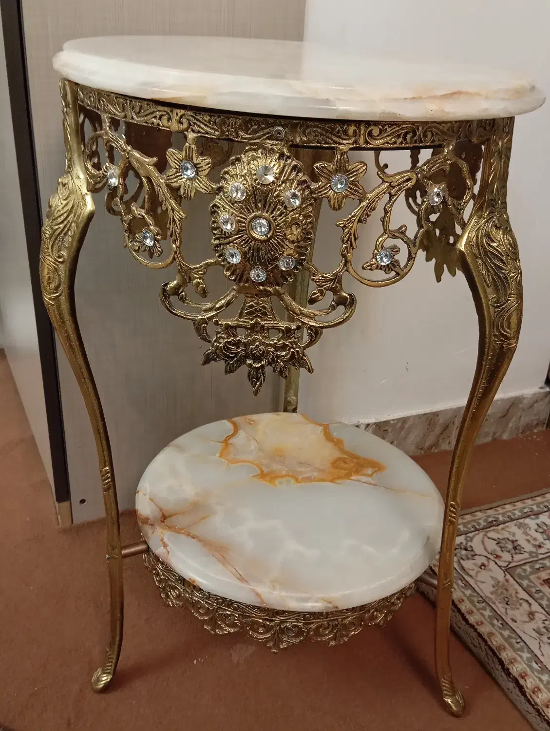 میز گرد برنز|مبلمان خانگی و میز عسلی|میانه, |دیوار