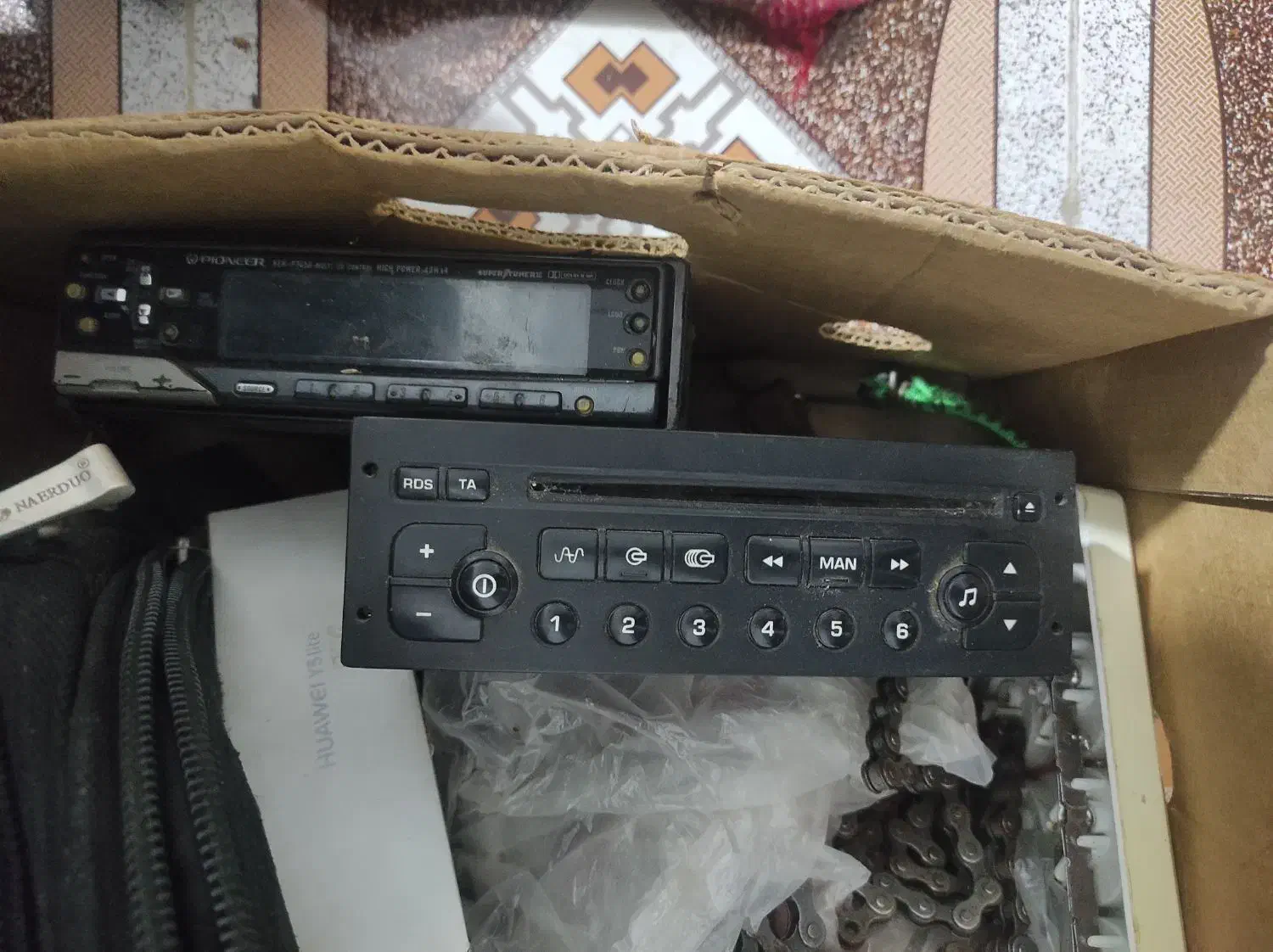 دوعدد ضبط ماشین|قطعات یدکی و لوازم جانبی|لاهیجان, کوی آزادگان|دیوار