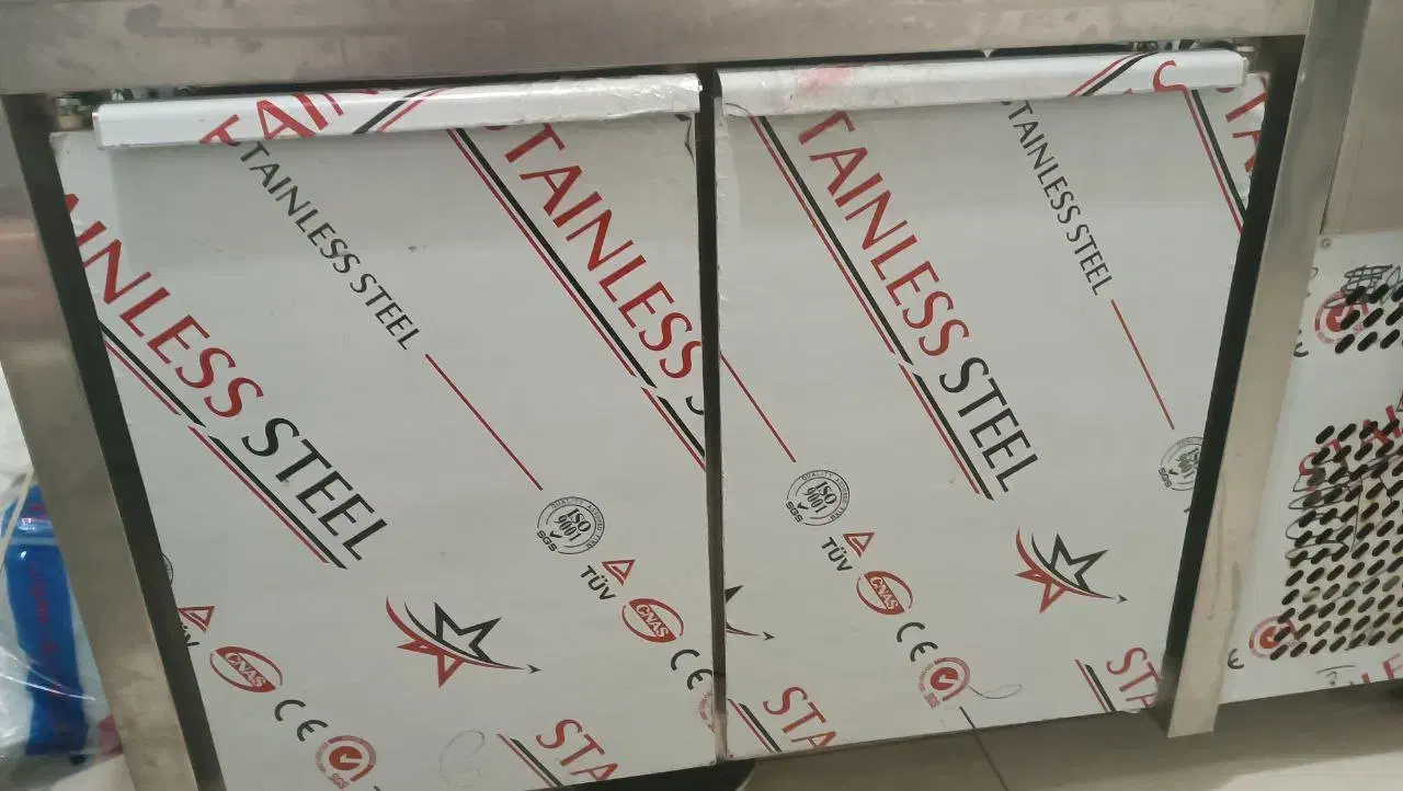 یخچال رستورانی با میز کار|کافیشاپ و رستوران|لاهیجان, کوی خزر|دیوار