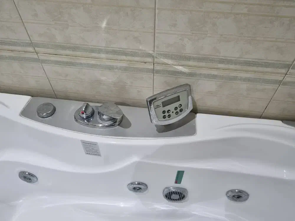 وان جکوزی|لوازم حمام|مشهد, گوهرشاد|دیوار