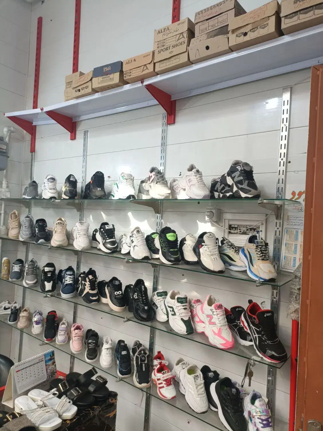 ویترین ورگال وقفسه|فروشگاه و مغازه|سراب, |دیوار