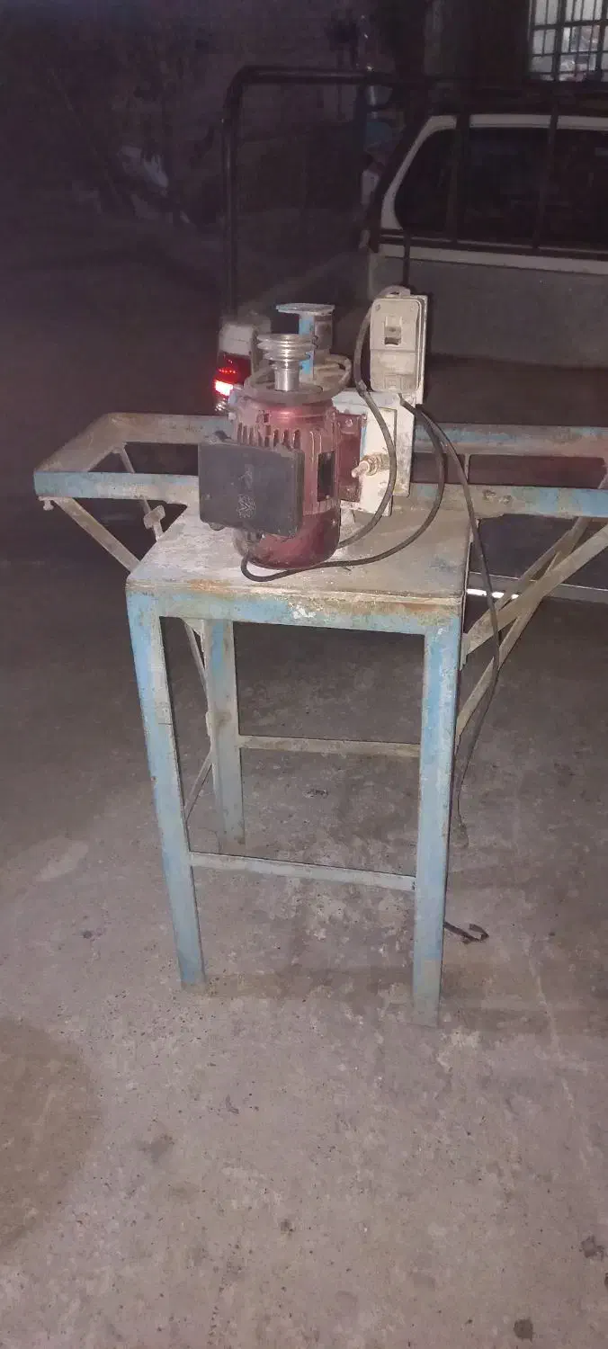 سنگ شیشه بری دورکن شیشه|ماشین‌آلات صنعتی|صباشهر, |دیوار