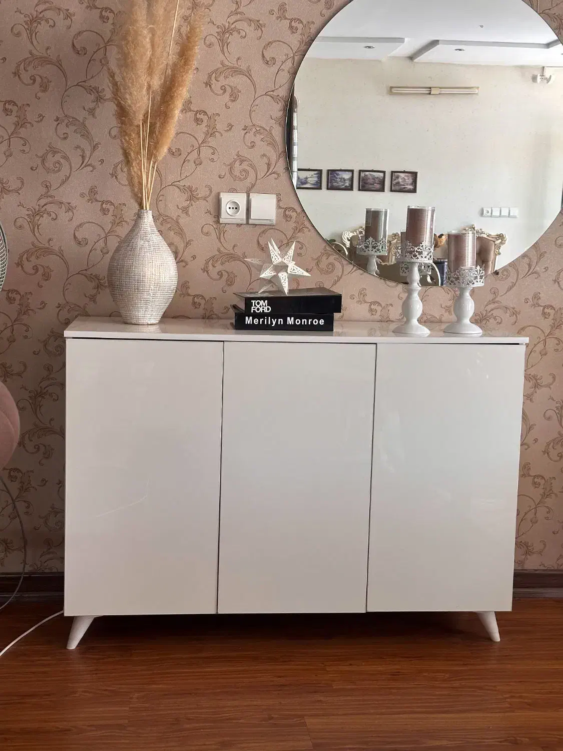 میز کنسول ام دی اف با آینه|بوفه، ویترین، کنسول|شاهین‌شهر, بنیاد ازدواج|دیوار