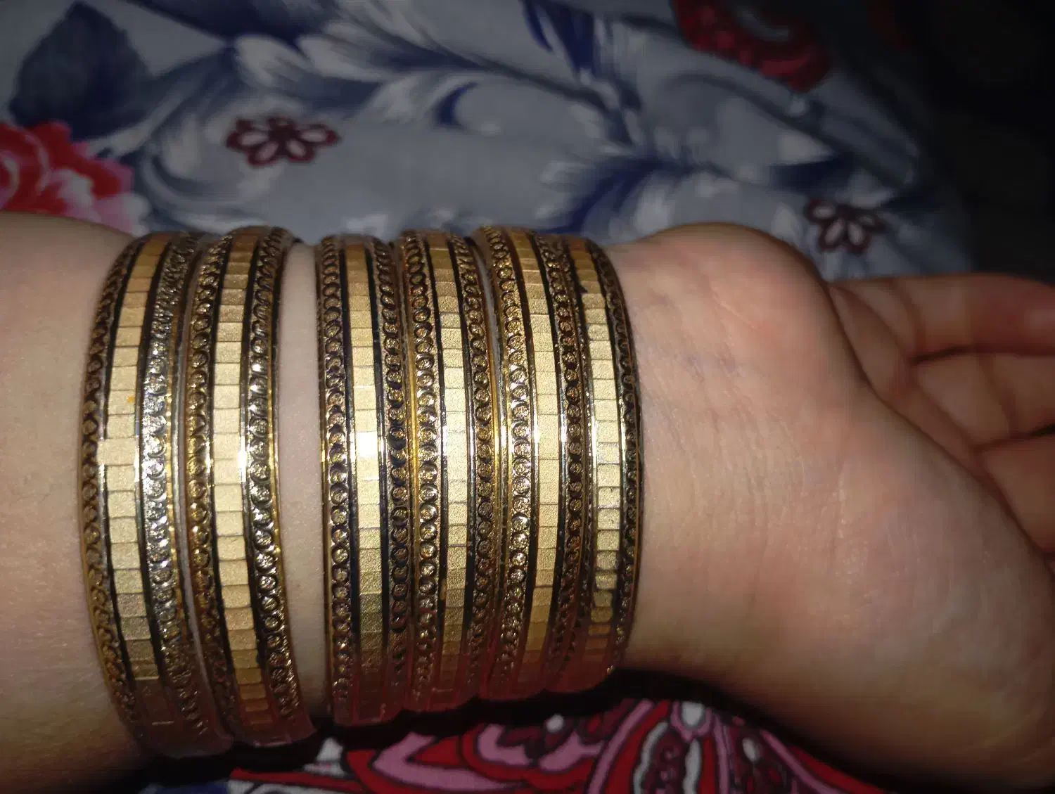 النگو|بدلیجات|سیلوانه, |دیوار