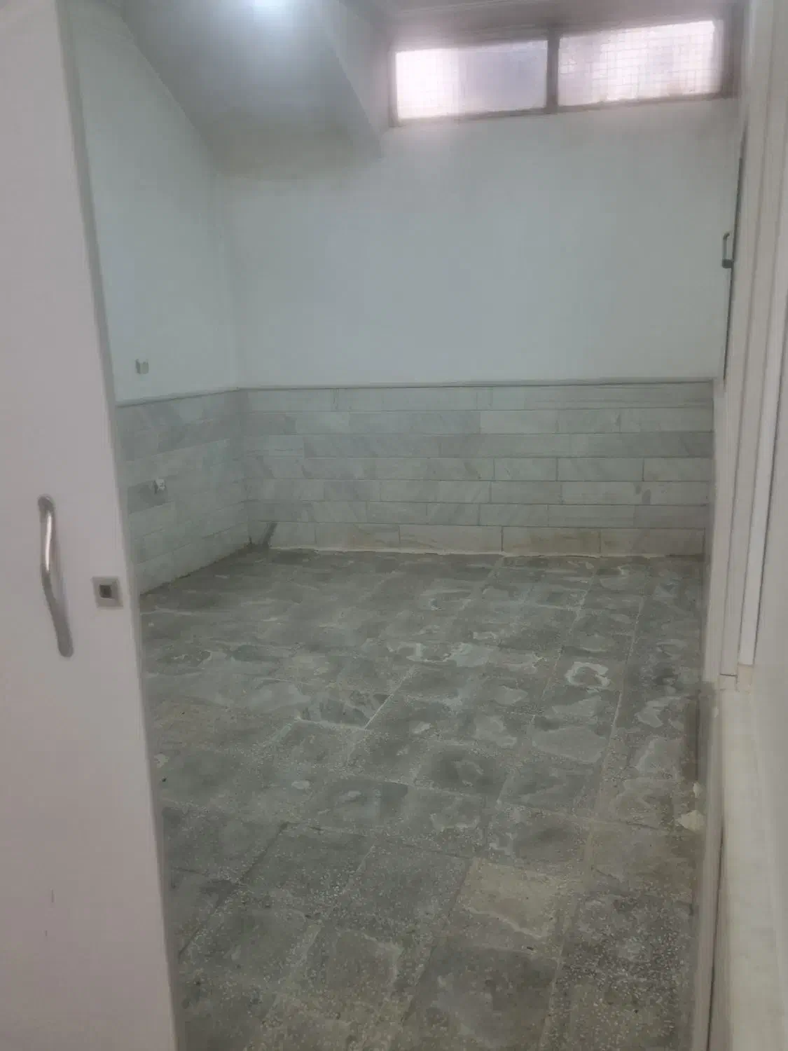 زیر زمین گلخانه ای ۱۸۰متر ۲ خوابه بر انسجام|اجارهٔ خانه و ویلا|قم, انسجام|دیوار