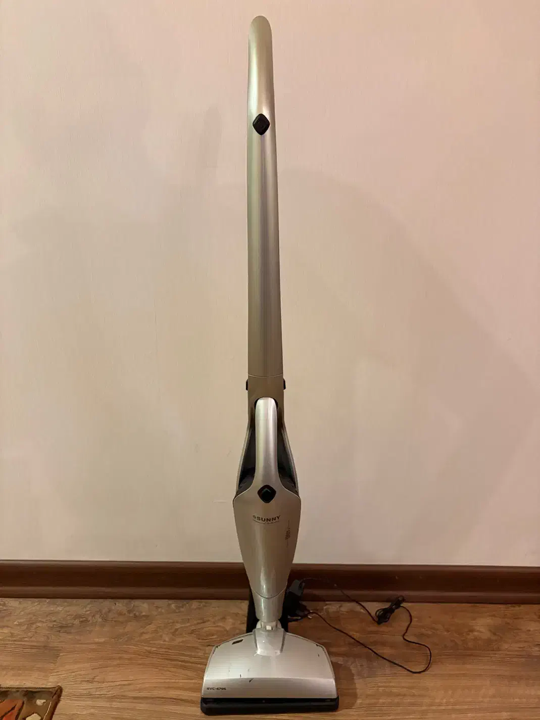 جارو‌ شارژی ایستاده برند سانی|جاروبرقی، جارو شارژی، بخارشو|تبریز, |دیوار