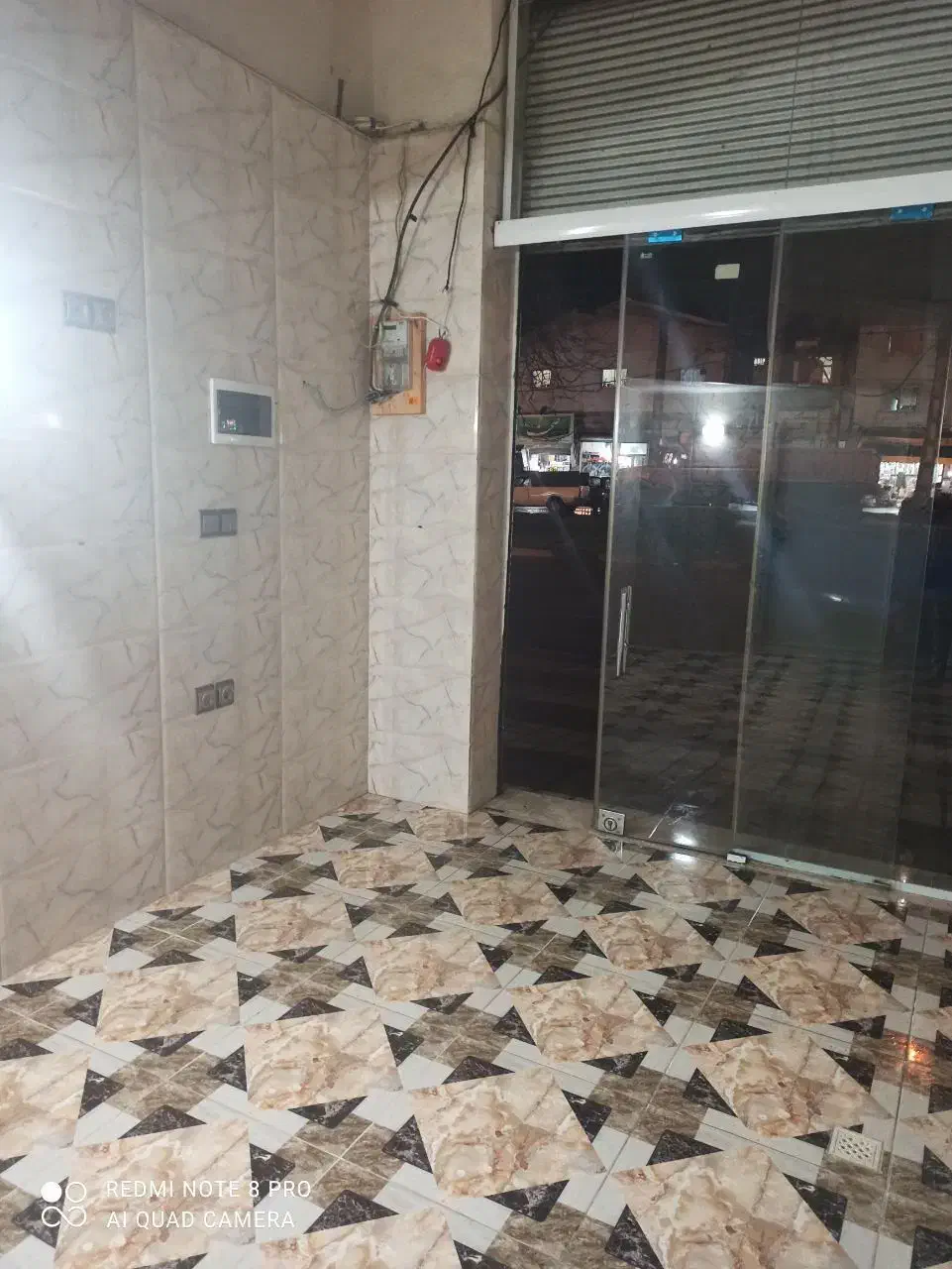 مغازه ۱۵ متری شیک|اجارهٔ مغازه و غرفه|لاهیجان, شهرک فرهنگیان|دیوار