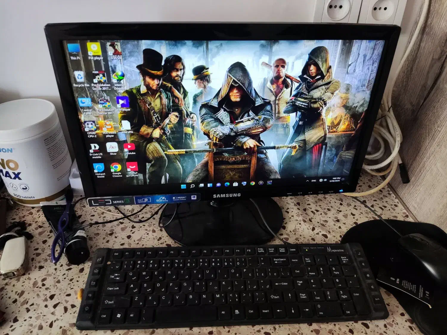 سیستم کامپیوتر|رایانه رومیزی|همدان, |دیوار