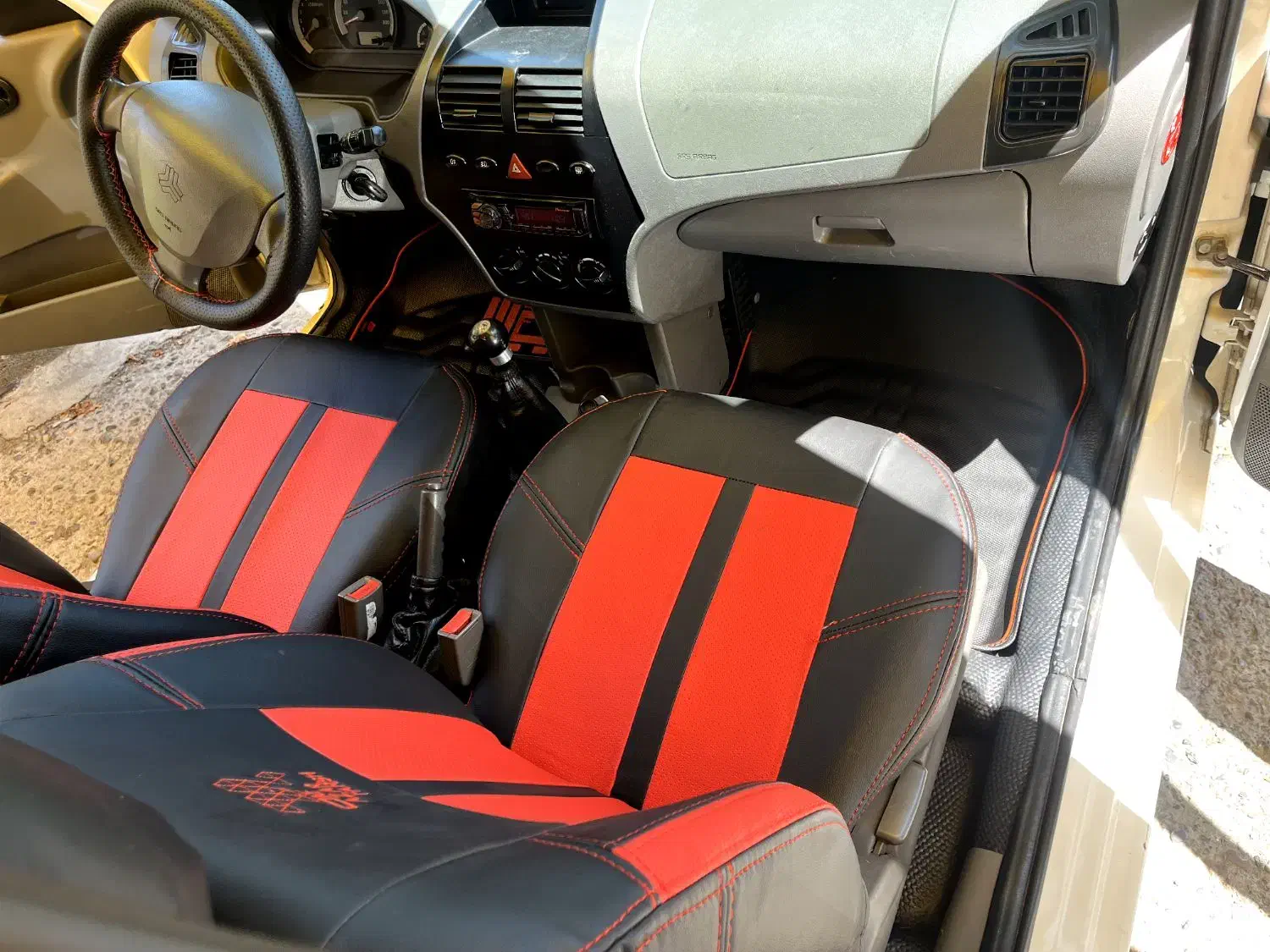 روکش چرم فقط ۱ تومن|قطعات یدکی و لوازم جانبی|فومن, |دیوار