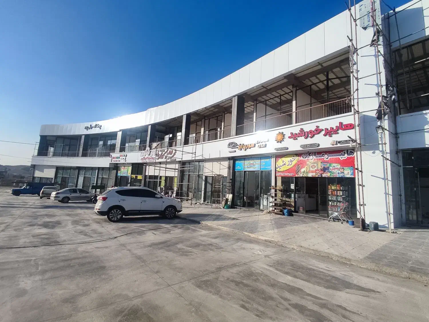 مغازه ۷۰ متری بر امیرکبیر|اجارهٔ مغازه و غرفه|پردیس, فاز ۸|دیوار