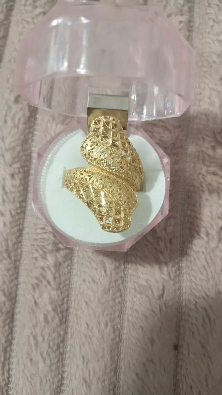 انگشتر|جواهرات|اراک, |دیوار